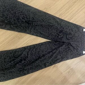 Lululemon wide leg pants